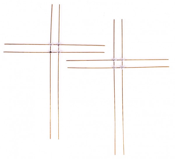Drahtkreuz, messingfarbig, 14 x 10,5 cm, 2 Stück
